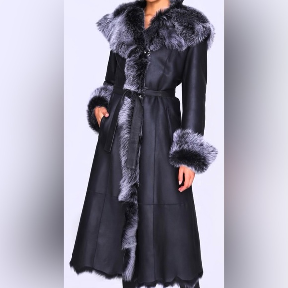 Women’s long sheepskin coat - Picture 1 of 5